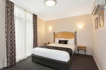 Melbourne Metropole Central - Tourism Canberra 21