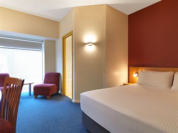 Ibis Melbourne Little Bourke Street - Tourism Canberra 8