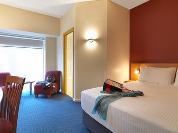 Ibis Melbourne Little Bourke Street - Tourism Canberra 9