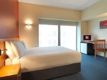 Ibis Melbourne Little Bourke Street - Tourism Canberra 12