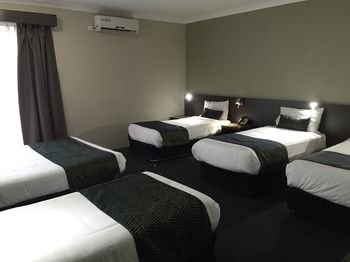 Country Comfort Hunts Liverpool - Tourism Canberra 13