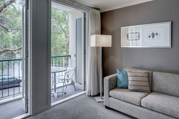 Adina Apartment Hotel Chippendale - Tourism Canberra 1