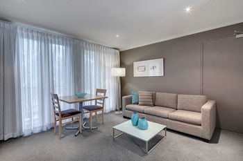 Adina Apartment Hotel Chippendale - Tourism Canberra 16