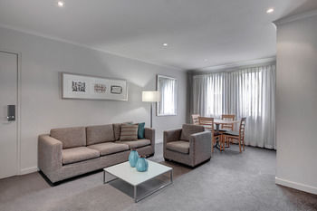 Adina Apartment Hotel Chippendale - Tourism Canberra 17