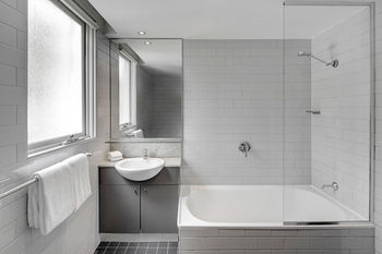 Adina Apartment Hotel Chippendale - Tourism Canberra 23