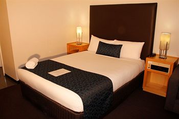 Sandown Regency - Tourism Canberra 1