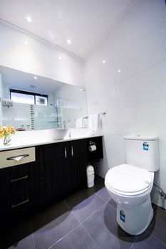 Sandown Regency - Tourism Canberra 5