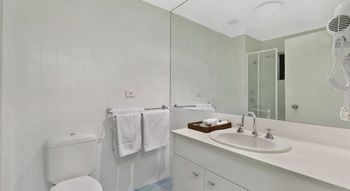 Terrigal Pacific Coastal Retreat - Tourism Canberra 10