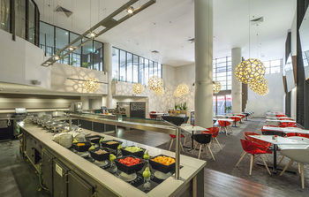 Ibis Melbourne Hotel And Apartments - Tourism Canberra 1