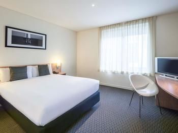 Ibis Melbourne Hotel And Apartments - Tourism Canberra 22