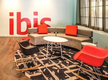 Ibis Melbourne Hotel And Apartments - Tourism Canberra 49