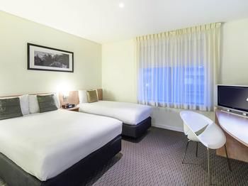 Ibis Melbourne Hotel And Apartments - Tourism Canberra 63