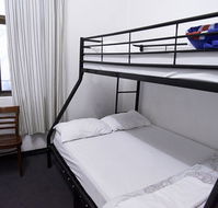 Maze Backpackers - Tourism Canberra