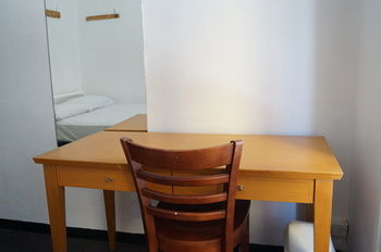 Maze Backpackers - Tourism Canberra 15