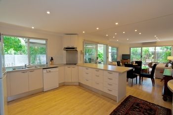 Noosa Riviera - Tourism Canberra 4