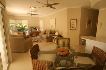 Noosa Riviera - Tourism Canberra 22