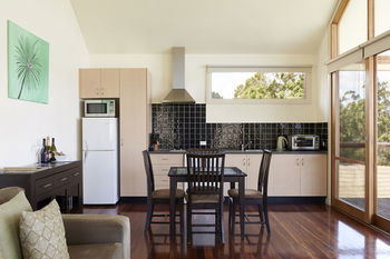 Yering Gorge Cottages By The Eastern Golf Club - Tourism Canberra 7