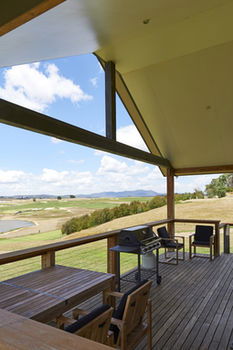 Yering Gorge Cottages By The Eastern Golf Club - Tourism Canberra 9