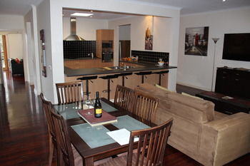 Yering Gorge Cottages By The Eastern Golf Club - Tourism Canberra 22