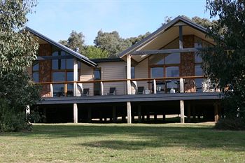 Yering Gorge Cottages By The Eastern Golf Club - Tourism Canberra 3