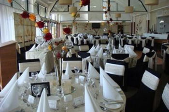 Caves Beachside Hotel - Tourism Canberra 3