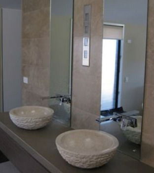 Caves Beachside Hotel - Tourism Canberra 6