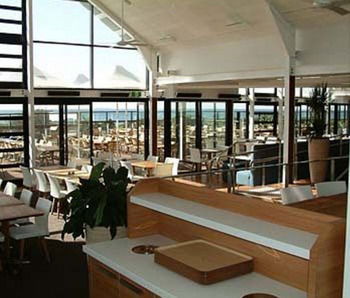 Caves Beachside Hotel - Tourism Canberra 11