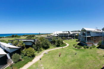 Caves Beachside Hotel - Tourism Canberra 56
