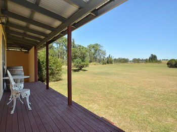 Madigan Wine Country Cottages - Tourism Canberra 20