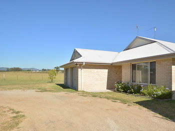 Madigan Wine Country Cottages - Tourism Canberra 35