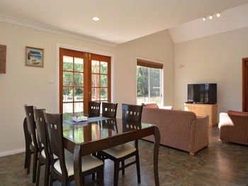 Madigan Wine Country Cottages - Tourism Canberra 41