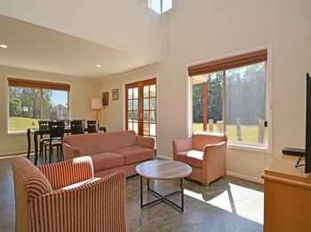 Madigan Wine Country Cottages - Tourism Canberra 47