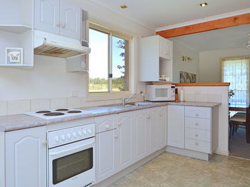 Madigan Wine Country Cottages - Tourism Canberra 72