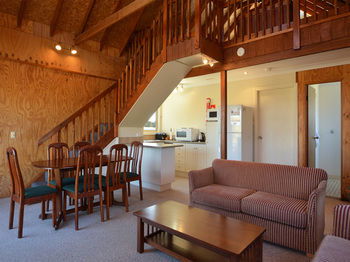 Madigan Wine Country Cottages - Tourism Canberra 75