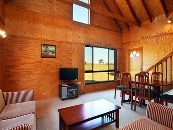 Madigan Wine Country Cottages - Tourism Canberra 78