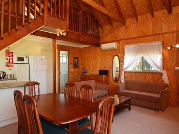 Madigan Wine Country Cottages - Tourism Canberra 81