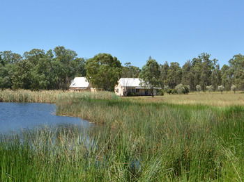 Madigan Wine Country Cottages - Tourism Canberra 89
