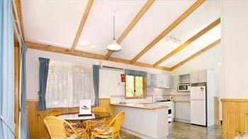 Gateway Lifestyle Lorikeet - Tourism Canberra 15