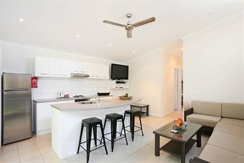 Gateway Lifestyle Lorikeet - Tourism Canberra 16