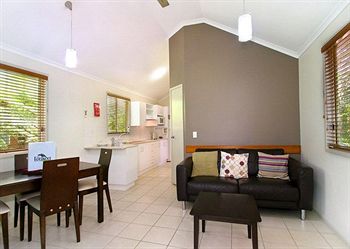 Gateway Lifestyle Lorikeet - Tourism Canberra 17