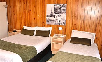 The Prince Mark Motor Inn - Tourism Canberra 4