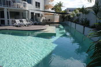 Beachside Resort - Kawana Waters - Tourism Canberra 14