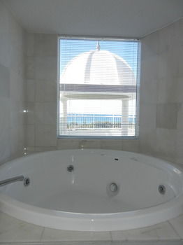 Beachside Resort - Kawana Waters - Tourism Canberra 32