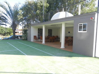 Beachside Resort - Kawana Waters - Tourism Canberra 34