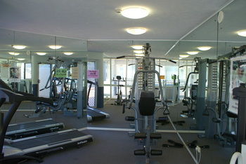 Beachside Resort - Kawana Waters - Tourism Canberra 45