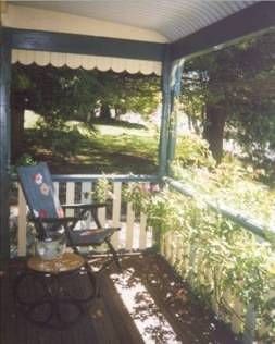 Whispering Pines Chalet & Cottages - Tourism Canberra 4