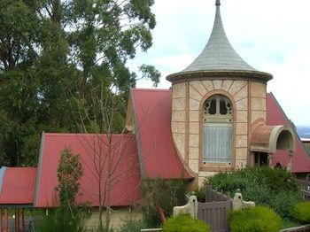 A Camelot Tower & Penthouse - Tourism Canberra 25
