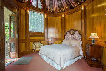 A Camelot Tower & Penthouse - Tourism Canberra 33