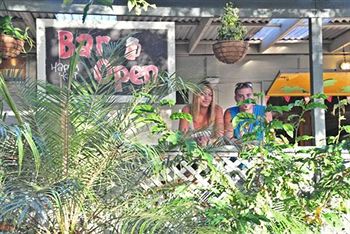 Nomads Noosa Backpackers Hostel - Tourism Canberra 11