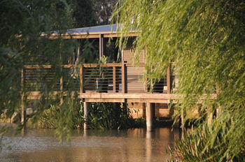 Lilies Luxury Retreats - Tourism Canberra 25